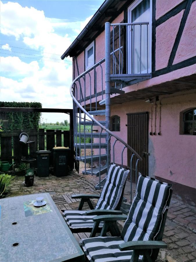 Familienfreundliches Ferienhaus Mit 3 Schlafzimmern Oldisleben Exterior photo